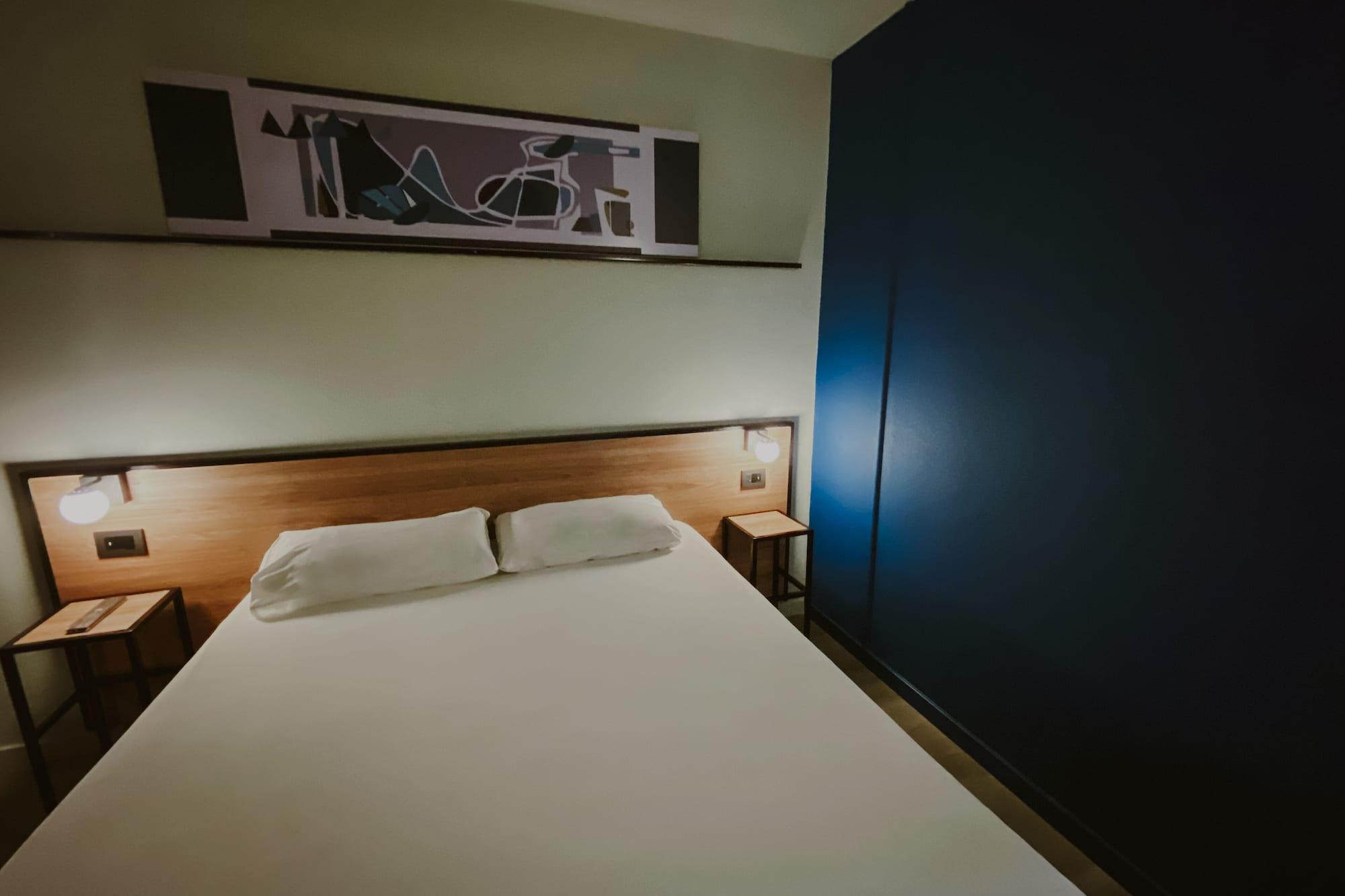 Ibis Hotel 3*