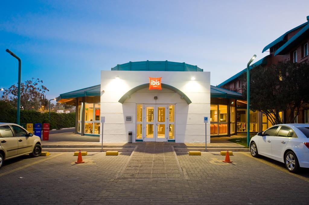 Ibis Villa Nueva (Mendoza)