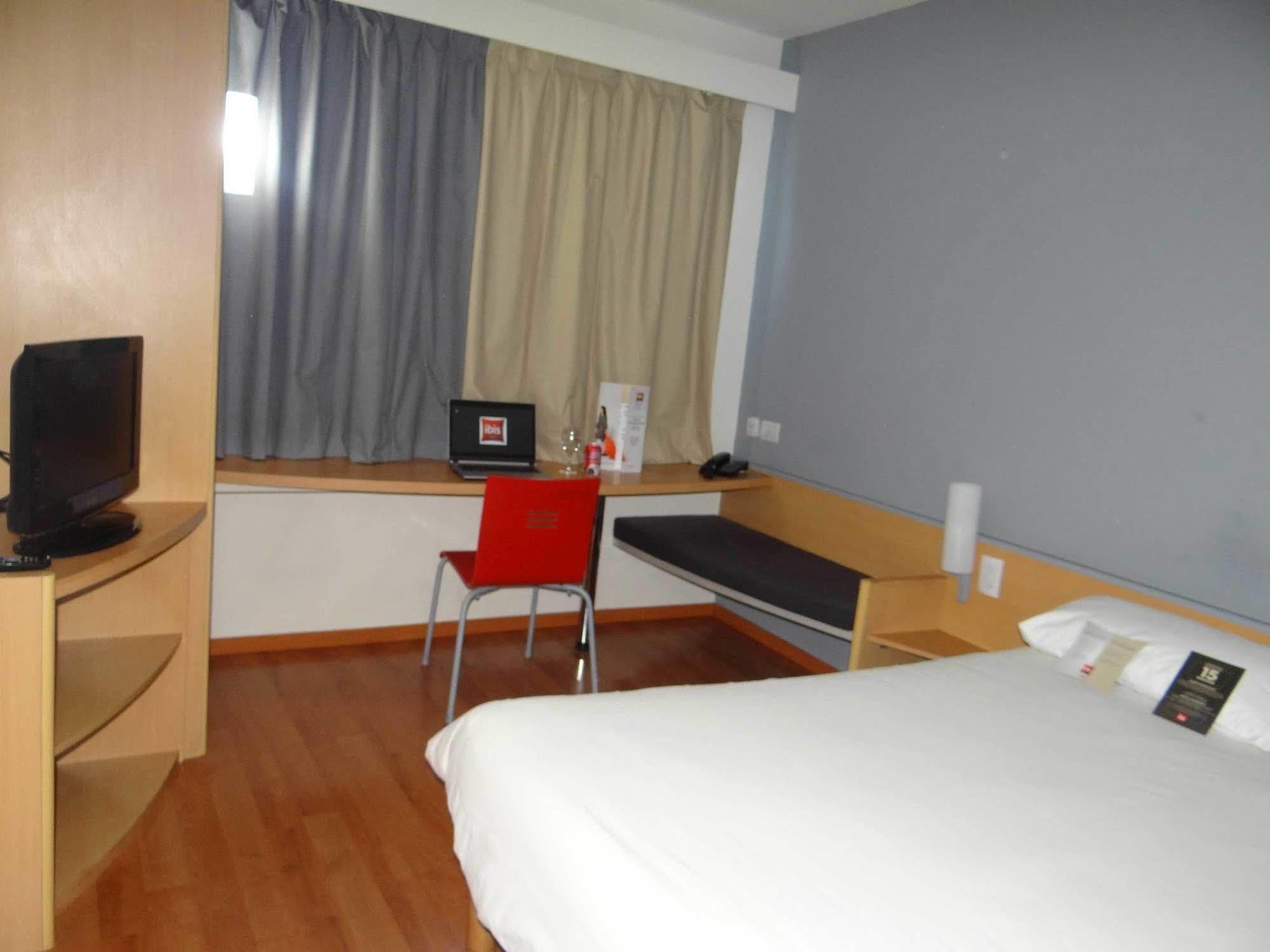 Ibis Hotel 3*